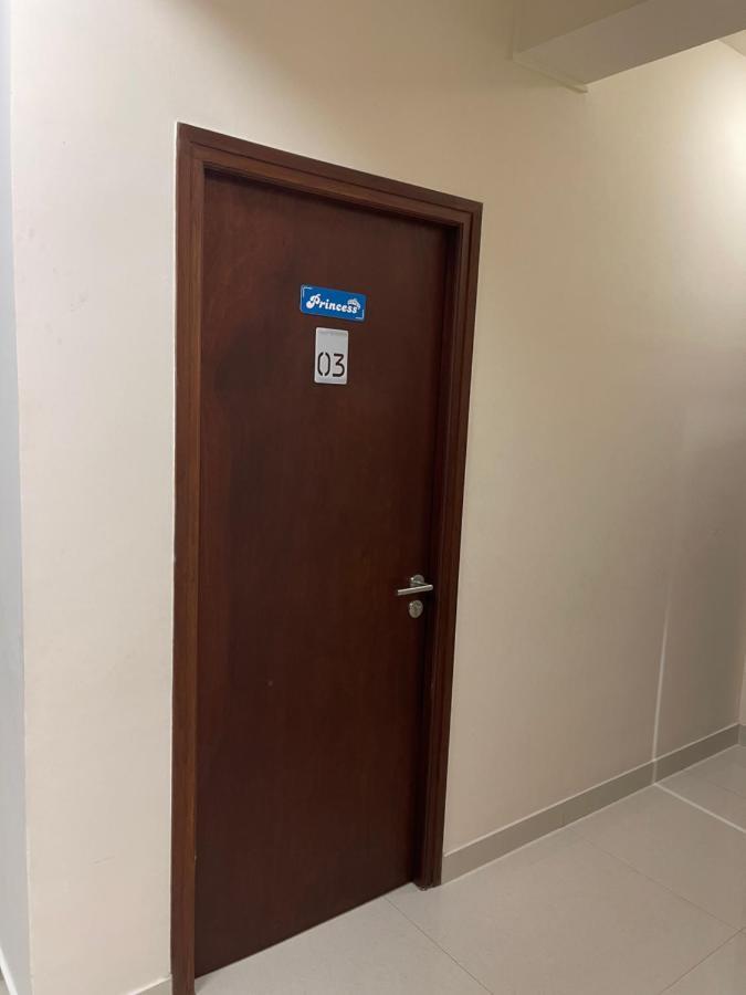 Atrium - Iconic Apartment Sri Jayewardenepura Kotte Luaran gambar