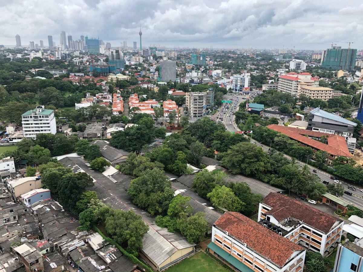 Atrium - Iconic Apartment Sri Jayewardenepura Kotte Luaran gambar