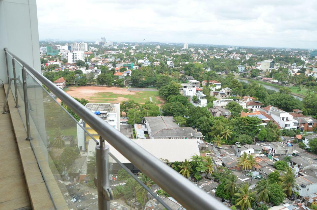 Atrium - Iconic Apartment Sri Jayewardenepura Kotte Luaran gambar
