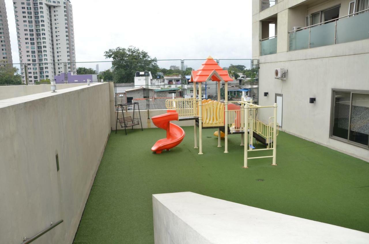 Atrium - Iconic Apartment Sri Jayewardenepura Kotte Luaran gambar