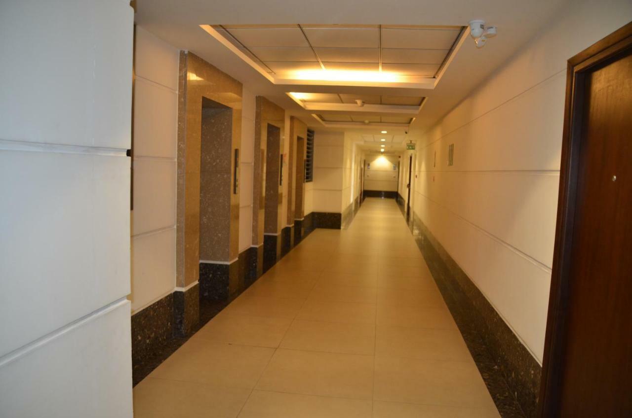 Atrium - Iconic Apartment Sri Jayewardenepura Kotte Luaran gambar