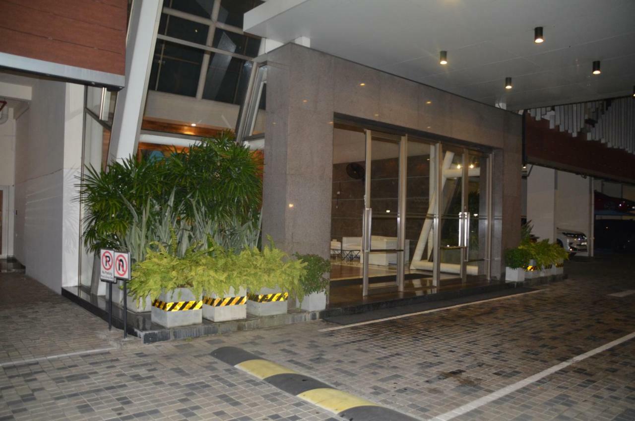 Atrium - Iconic Apartment Sri Jayewardenepura Kotte Luaran gambar